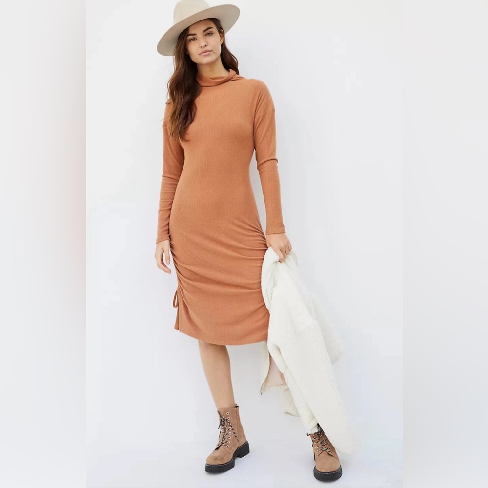 Anthropologie Long Sleeve Turtleneck Ruched Midi Dress rust color. Medium